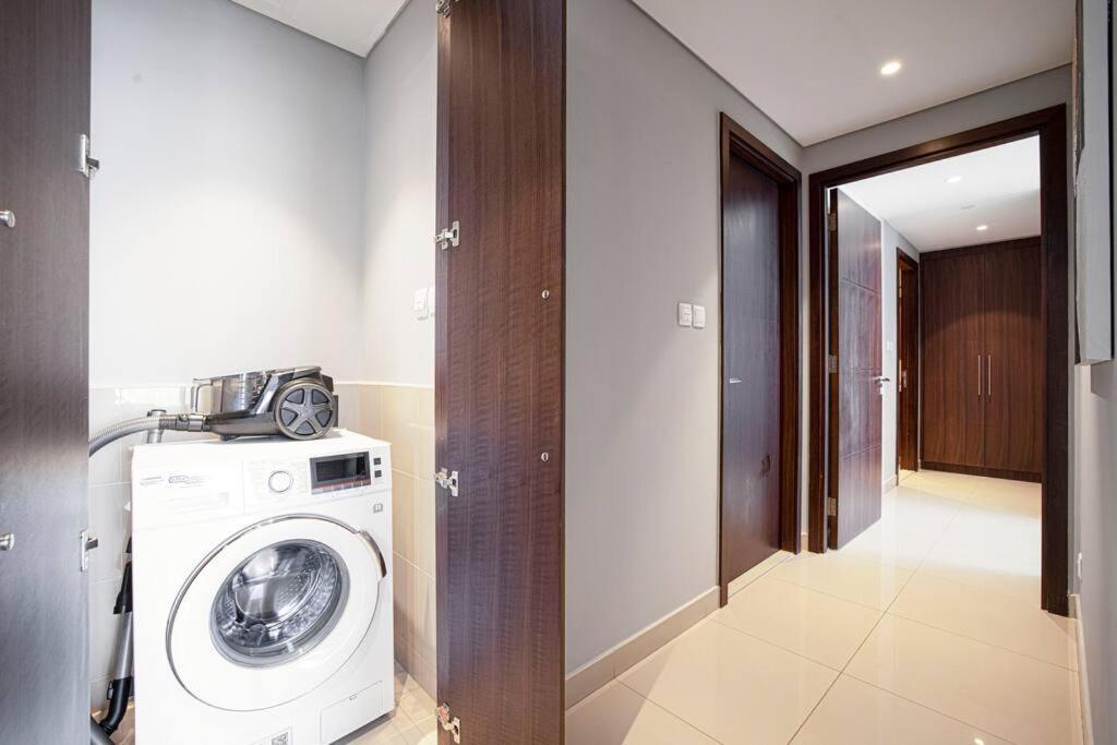 Magnificent Brand New Lux 3Br Burj & Fountain View Apartamento Dubai Exterior foto