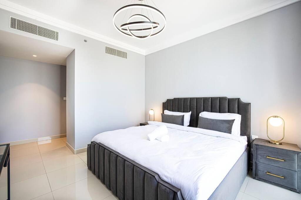 Magnificent Brand New Lux 3Br Burj & Fountain View Apartamento Dubai Exterior foto