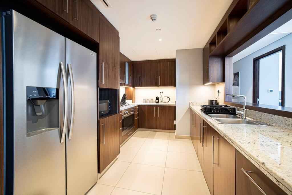 Magnificent Brand New Lux 3Br Burj & Fountain View Apartamento Dubai Exterior foto